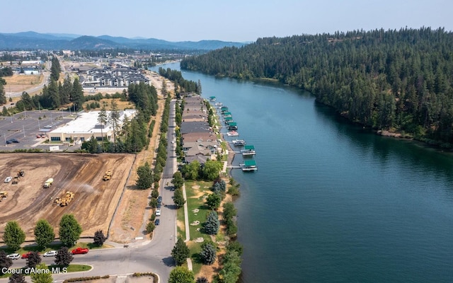 3922 W Shoreview Ln, Coeur Dalene, ID 83814