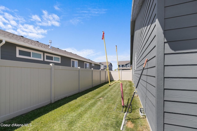 10413 N Belgrave Loop, Hayden, ID 83835 - view of yard featuring a residential view
