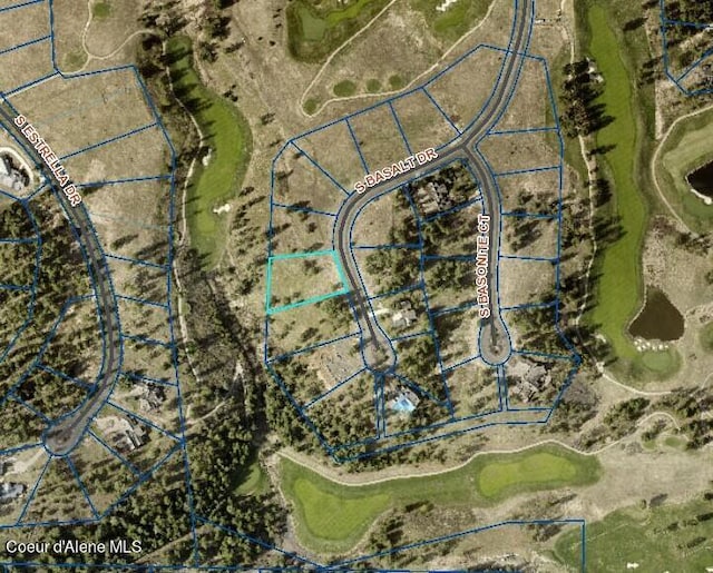 L193 S Basalt Dr, Coeur Dalene, ID 83814