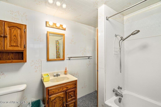 1875 S Gateway Ranch Rd, Coeur Dalene, ID 83814 - full bath with vanity and shower / washtub combination