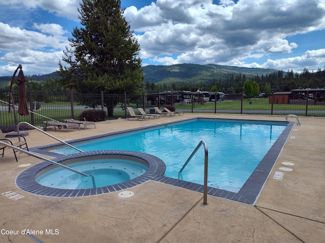67 Bogie Ln, Blanchard, ID 83804