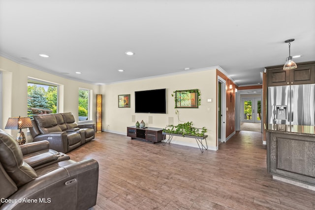 822 Ridgewood, Kamiah, ID 83536 - living room with ornamental molding, recessed lighting, and light wood-type flooring