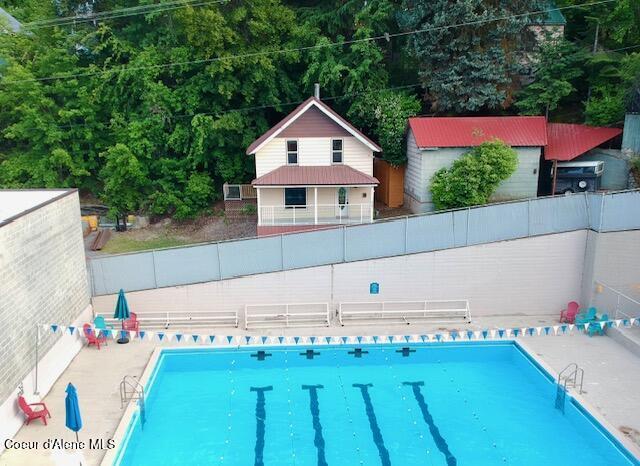 606 Residence St, Wallace, ID 83873 - view of community pool