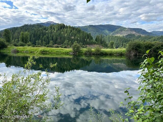 8700 Railroad Grade Rd, Saint Maries, ID 83861