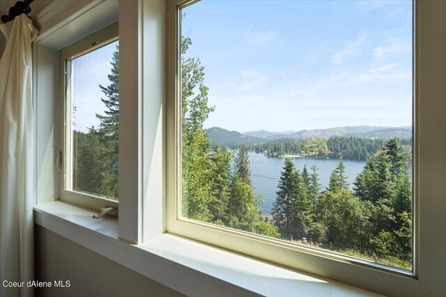12922 N Rockaway Bay Rd, Hayden, ID 83835