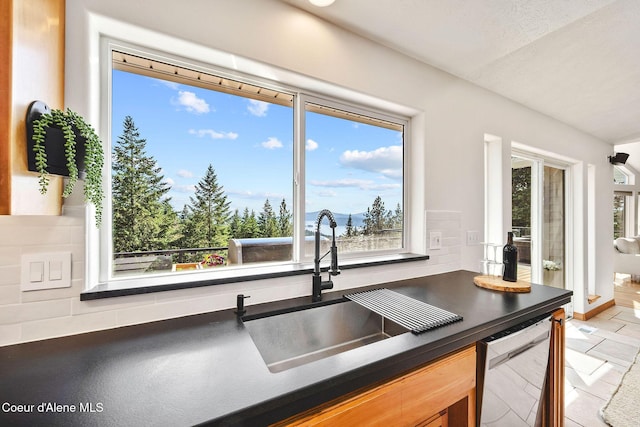 1273 S Grouse Meadow Dr, Coeur Dalene, ID 83814 - kitchen with dark countertops and dishwasher