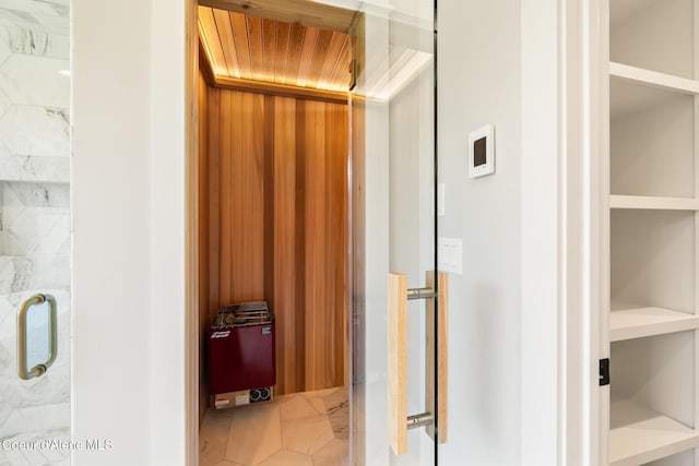 11551 N Bluejay Loop, Hayden, ID 83835 - bathroom featuring an enclosed shower