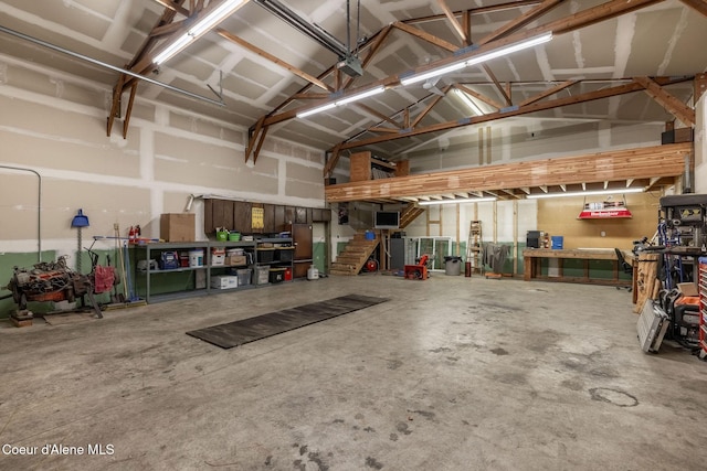 3206 N Lodgepole Rd, Coeur Dalene, ID 83815 - garage with a workshop area