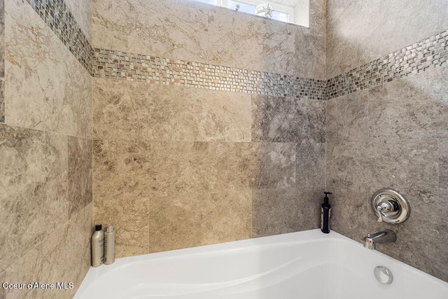 6487 W Covenant St, Rathdrum, ID 83858 - full bath with a bathtub