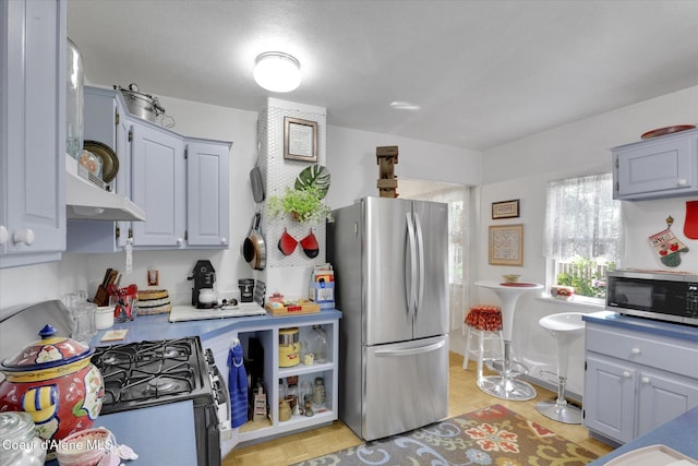 1505 N 3rd, Coeur Dalene, ID 83814 - kitchen featuring stainless steel appliances and light countertops