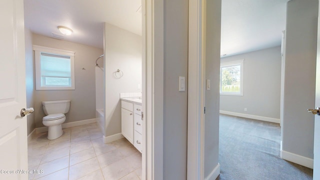 1121 E Indiana Ave, Coeur Dalene, ID 83814 - bathroom featuring vanity and shower / tub combination