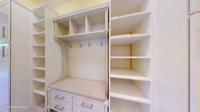 1121 E Indiana Ave, Coeur Dalene, ID 83814 - view of mudroom