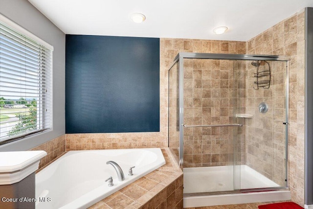 8136 Salmonberry Lp, Hayden, ID 83835 - full bath featuring a garden tub and a shower stall