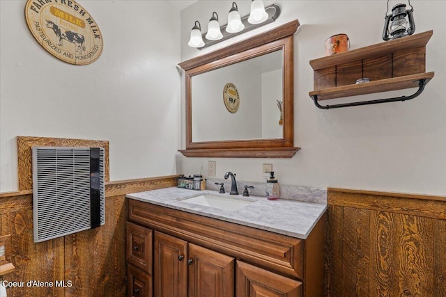 3297 Minaloosa Valley Rd, Plummer, ID 83851 - bathroom featuring vanity and wainscoting