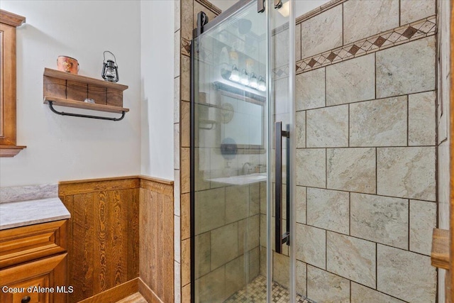 3297 Minaloosa Valley Rd, Plummer, ID 83851 - bathroom featuring a shower stall and wainscoting