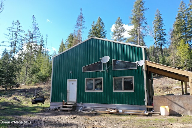 1484 W Elkhorn Meadows Rd, Fernwood, ID 83830 - rear view of property featuring entry steps