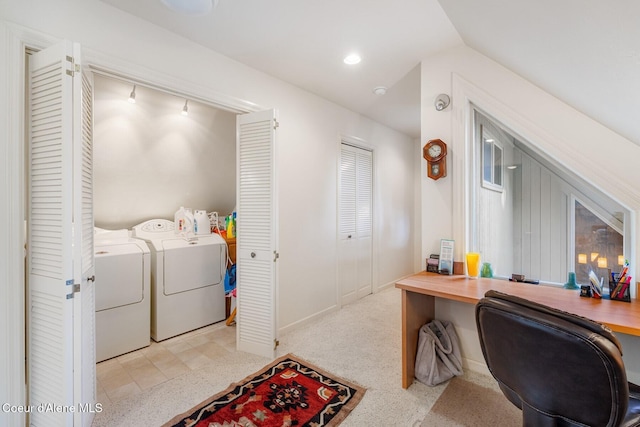 1750 W Valhalla Rd, Coeur Dalene, ID 83814 - laundry area featuring independent washer and dryer and a desk