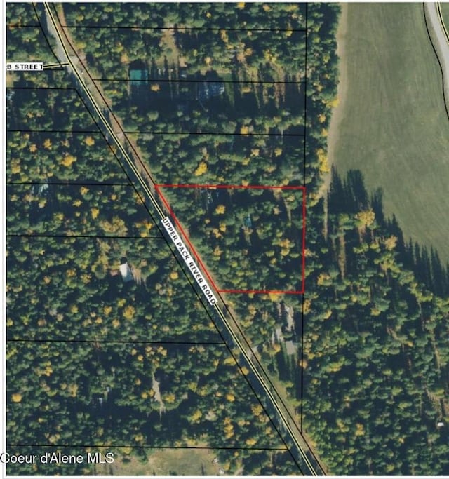 1053 Upper Pack River Rd, Sandpoint, ID 83864 - aerial map of property and surrounding area with property boundaries highlighted