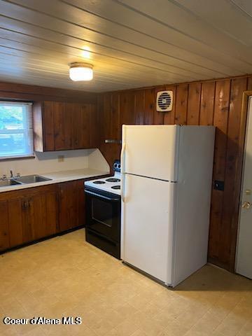521 N Chestnut St, Kellogg, ID 83837 - photo 17