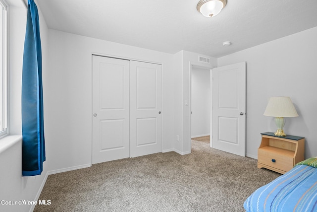 21714 S Lakeview Dr, Worley, ID 83876 - bedroom featuring carpet and a closet