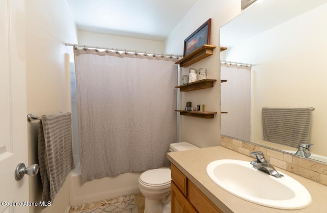 2015 N 13th St, Coeur Dalene, ID 83814 - full bathroom featuring vanity and shower / bath combo with shower curtain