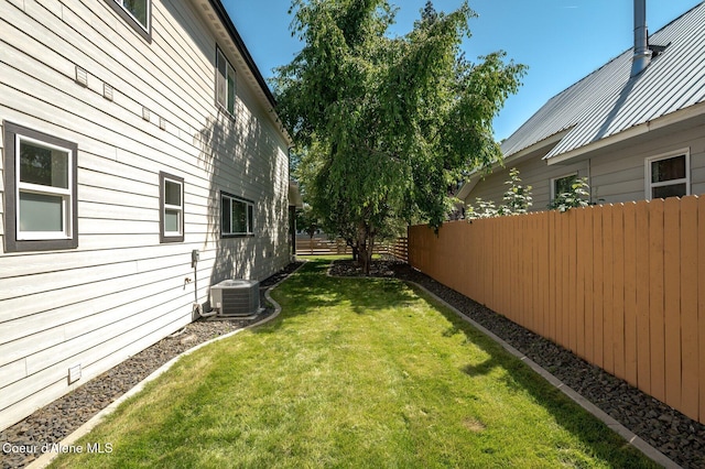 2119 E Lakeside Ave, Coeur Dalene, ID 83814 - view of yard
