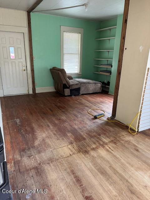 346S S 4th St, Saint Maries, ID 83861 - entrance foyer featuring wood-type flooring