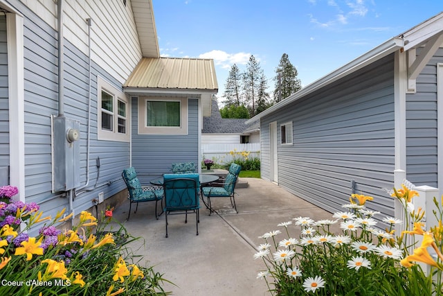 105 E Miller Ave, Coeur Dalene, ID 83814 - view of patio featuring outdoor dining space