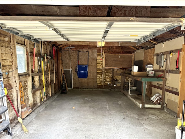 912 N 5th St, Coeur Dalene, ID 83814 - view of garage