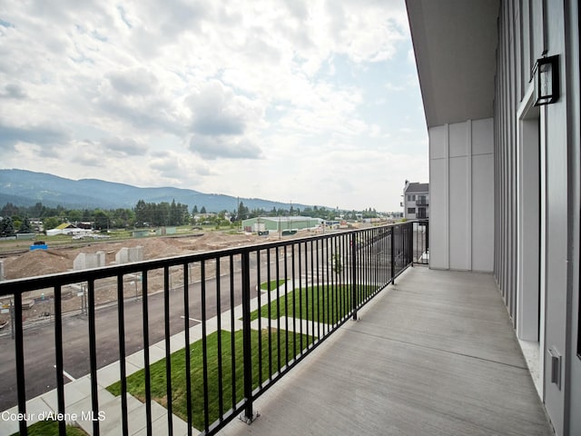 953 E Railroad Ave, Post Falls, ID 83854 - balcony featuring a mountain view