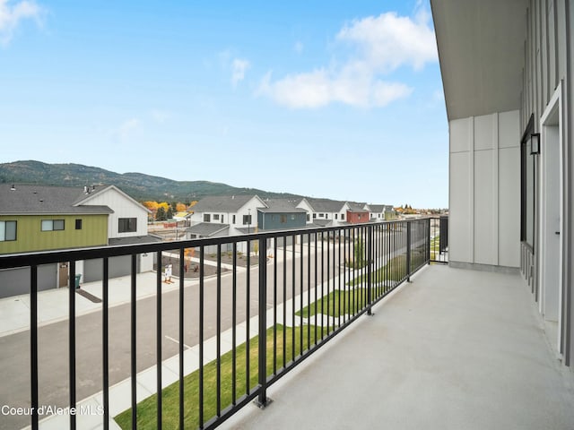 995 E Railroad Ave, Post Falls, ID 83854 - balcony with a residential view and a mountain view