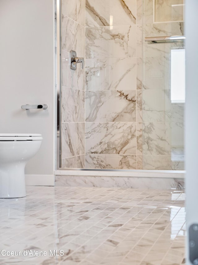 1037 E Railroad Ave, Post Falls, ID 83854 - full bath featuring toilet and a tile shower