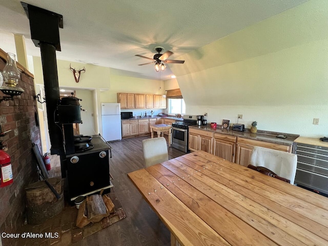 571 Johns Creek Rd, Emida, ID 83861 - photo 16