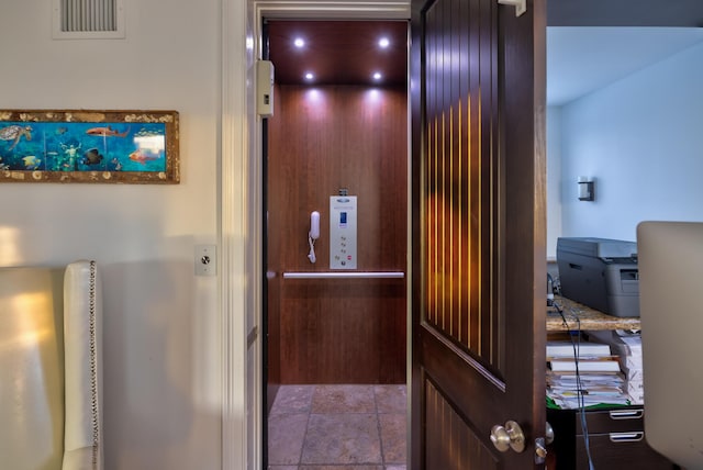 107 Hilson Ct, Tavernier, FL 33070 - elevator