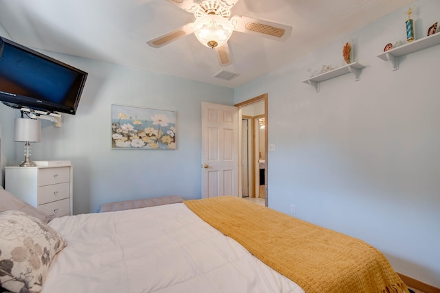 bedroom with ceiling fan