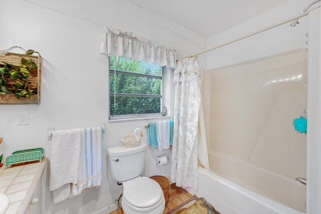 full bathroom with vanity, toilet, and shower / bath combo