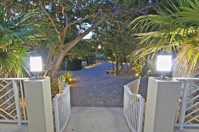 30 Ocean Front Dr, Key Largo, FL 33037 - view of patio