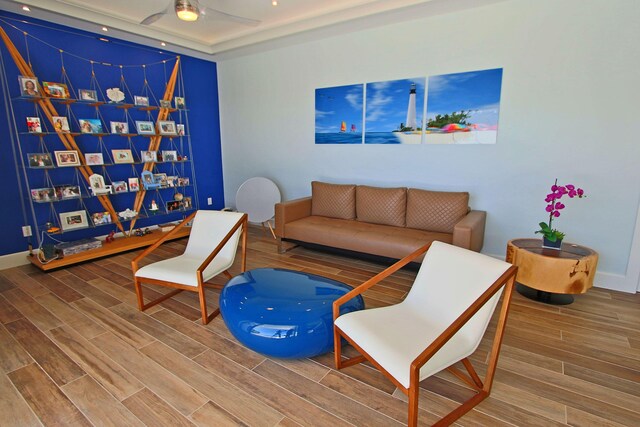 30 Ocean Front Dr, Key Largo, FL 33037 - living room with ceiling fan