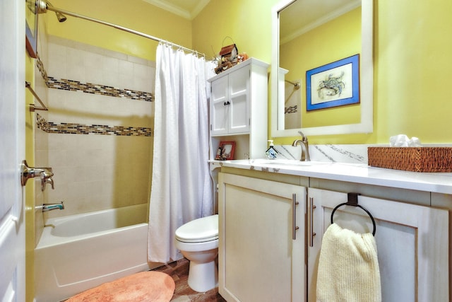 full bathroom featuring toilet, wood finished floors, shower / tub combo with curtain, crown molding, and vanity