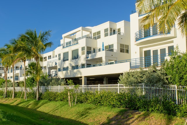105 Front St Unit 119, Key West, FL 33040 - view of apartment building / complex