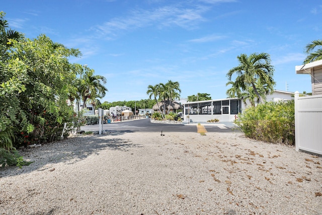 Listing photo 2 for 6099 Overseas Hwy Unit 15E, Marathon FL 33050