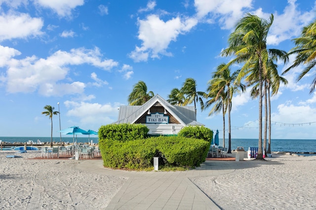 view of property's community featuring a water view