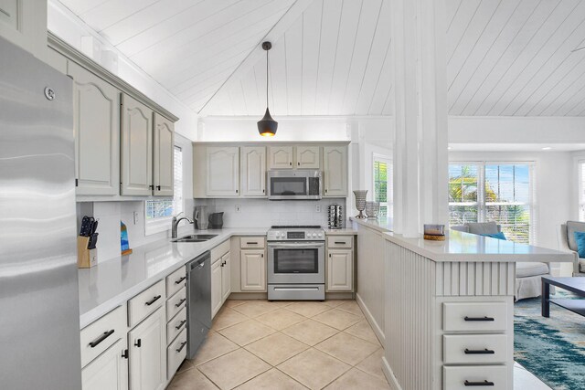 157 Venetian Dr, Islamorada, FL 33036 - photo 12