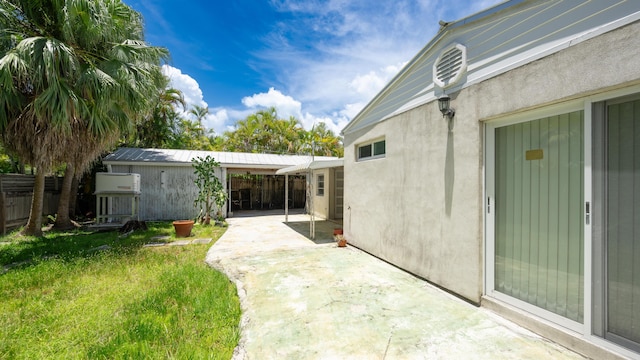 view of yard with a patio