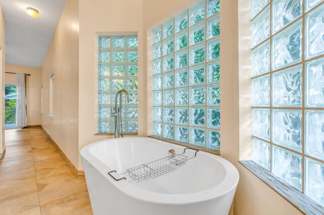 bathroom featuring a bathing tub