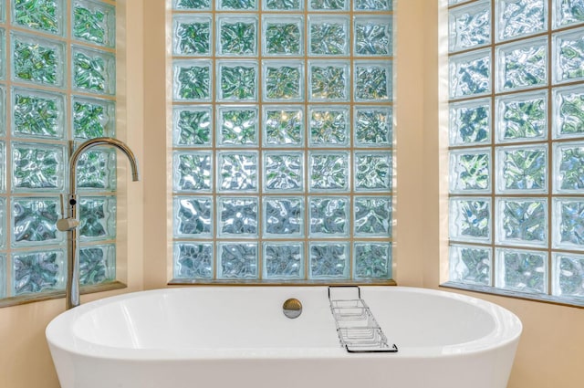 bathroom featuring a bathing tub