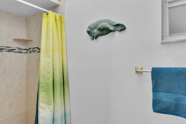 200 Wrenn St Unit 509, Tavernier, FL 33070 - full bathroom featuring tiled shower