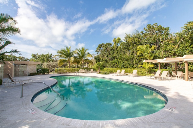 96000 Overseas Hwy Unit X2336Ftslip, Key Largo, FL 33037 - community pool with a patio area