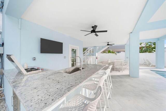 balcony with ceiling fan