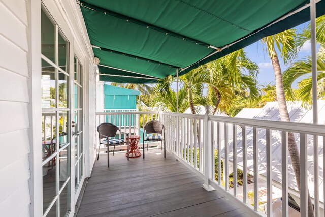 532 Porter Ln, Key West, FL 33040 - view of wooden terrace